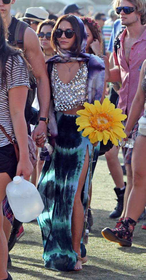 Vanessa Hudgens is ready for Coachella with Instagram photo of her ...