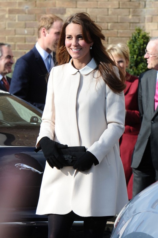 A white collar for Princess Catherine at Child Bereavement UK at Clare ...