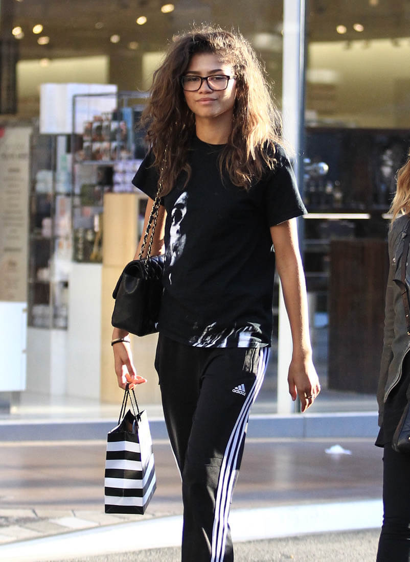 Fanboys melt down as it's reported Zendaya is playing Mary Jane in ...