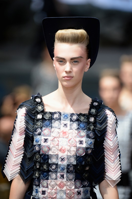 Paris Haute Couture Week: Chanel F/W 2013|Lainey Gossip Lifestyle