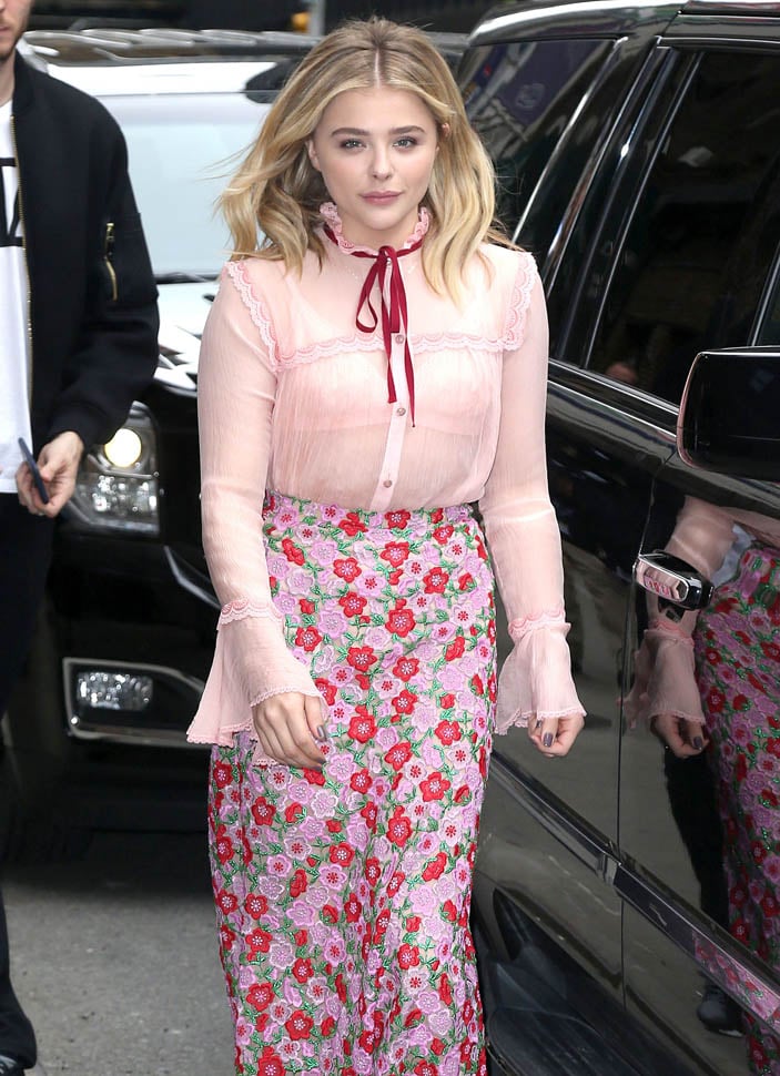 Chloe Grace Moretz At The Today Show - NYC  Imagelinkglobal ILG: Product:  ILEA001460459｜Photos & Images & Videos｜KYODO NEWS IMAGES INC