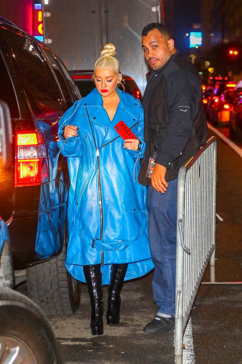 Christina Aguilera's Oversize Biker Jacket Is the Fall Staple We