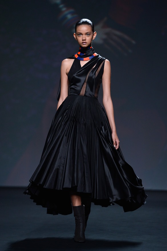 Paris Fashion Week: Christian Dior Haute Couture F/W 2013/2014|Lainey ...