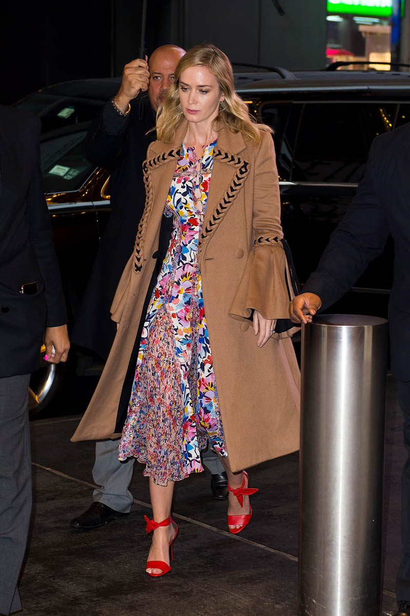 Emily Blunt is blonde|Lainey Gossip Lifestyle