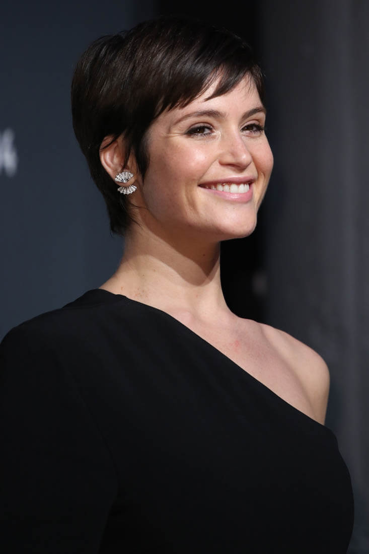 Gemma Arterton's short hair and one shoulder