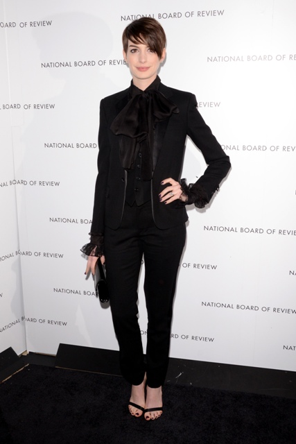 Anne Hathaway’s black ruffle tuxedo at the 2013 National Board of ...