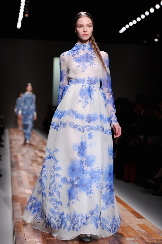 Paris Fashion Week: Valentino RTW F/W 2013|Lainey Gossip Lifestyle